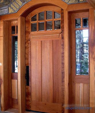 La taille de la porte d'entrée dans une maison privée, la largeur standard de GOST, la hauteur avec une boîte, le choix des boîtes et du linge de maison