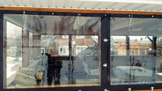 Fenêtres en PVC pour terrasses, prix à Moscou, photo