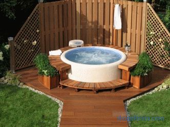 Piscines de spa pour le jardinage - caractéristiques, avantages, variétés (fixes, portables, gonflables)