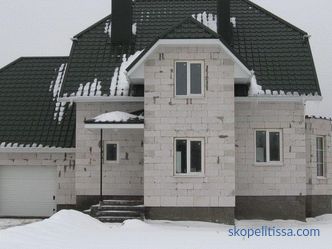 Maisons de campagne à partir de blocs de mousse - projets clé en main, prix de construction à Moscou, photo