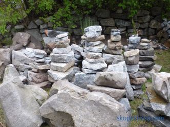 Des pierres pour un toboggan alpin: les principes de base du bon choix